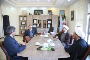 نشست هماهنگی و برنامه ریزی مراسم گرامیداشت روز وحدت حوزه و دانشگاه با حضور رئیس دانشگاه علوم پزشکی اردبیل دکتر اخوان اکبری