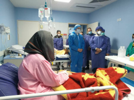 بازدید استاندار اردبیل و رئیس ستاد کرونای استان از مرکز کرونای بیمارستان امام خمینی ره و دیدار و گفتگو با بیماران بستری- دوشنبه ۱۶ فروردین ماه ۱۴۰۰