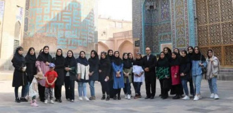 بازدید دانشجویان دانشگاه علوم پزشکی اردبیل از بقعه جهانی شیخ صفی الدین اردبیلی به همت کانون هنرهای تجسمی معاونت فرهنگی و دانشجویی دانشگاه علوم پزشکی اردبیل