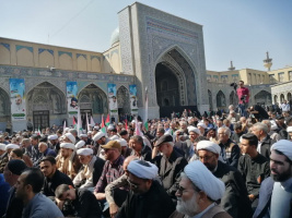 حضور حجت‌الاسلام واحدی زاده، مسئول نهاد نمایندگی مقام معظم رهبری دانشگاه علوم پزشکی اردبیل در تجمع مسئولان دفاتر مقام معظم دانشگاه های کشور، اساتید، دانشجویان و سایر آحاد مردم در صحن قدس حرم مطهر رضوی در محکومیت جنایات رژیم صهیونیستی اسرائیل در بیمارستان