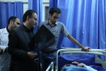 ملاقات ریاست دانشگاه علوم پزشکی اردبیل از ۵ مصدوم بستری واژگونی اتوبوس اصفهان در بیمارستان فاطمی اردبیل