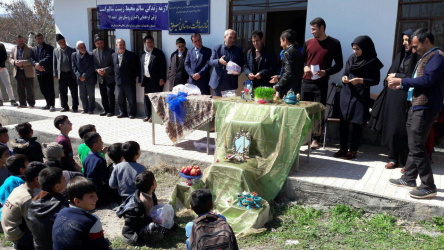 اجرای اولین گردهمایی پاکسازی روستای نیلق باهمکاری خانه بهداشت ودهیاری وشورای اسلامی روستای نیلق