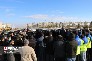 حضور بر مزار شهید خوشنام دانشگاه علوم پزشکی اردبیل همزمان با اولین روز دهه مبارک فجر