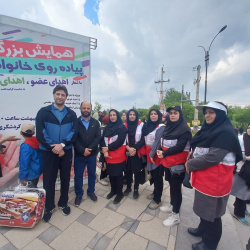 سلامت یاران بیمارستان علوی اردبیل در همایش بزرگ پیاده روی خانواده دور دریاچه شورابیل با شعار اهدای عضو، اهدای زندگی